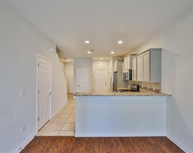 9160 Hillcroft Drive - Photo Thumbnail 9