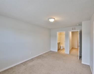 9160 Hillcroft Drive - Photo Thumbnail 27