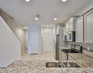 9160 Hillcroft Drive - Photo Thumbnail 11
