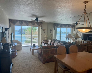 5701 Bahia Del Mar Circle - Photo Thumbnail 4