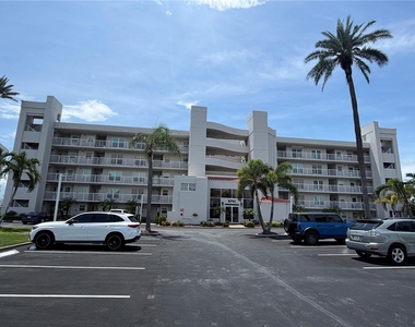 5701 Bahia Del Mar Circle - Photo Thumbnail 1