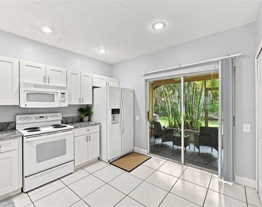 29924 Playa Del Rey Lane - Photo Thumbnail 4