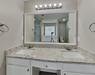 21884 Whispering Forest Drive - Photo Thumbnail 8