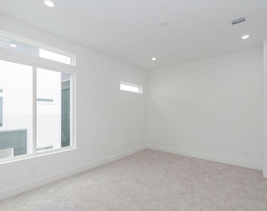 505 Schweikhardt Street - Photo Thumbnail 11