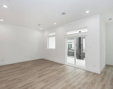 505 Schweikhardt Street - Photo Thumbnail 3