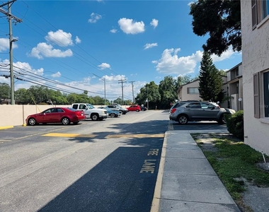 7512 Needle Leaf Place - Photo Thumbnail 12