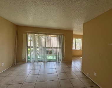 7512 Needle Leaf Place - Photo Thumbnail 10
