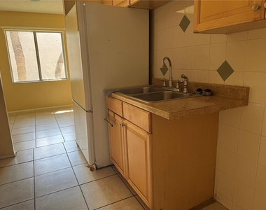 7512 Needle Leaf Place - Photo Thumbnail 3