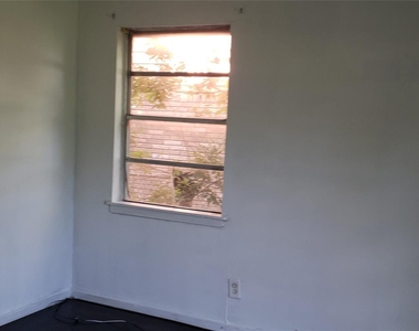 4346 Dalmatian Drive - Photo Thumbnail 18