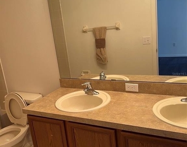 5444 Crepe Myrtle Circle - Photo Thumbnail 18