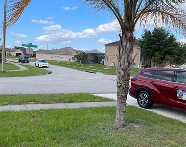 5444 Crepe Myrtle Circle - Photo Thumbnail 28