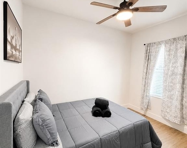 289 Boundary Boulevard - Photo Thumbnail 9