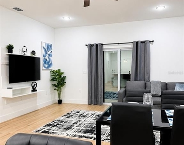 289 Boundary Boulevard - Photo Thumbnail 4