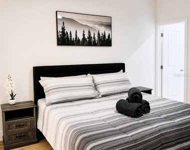 289 Boundary Boulevard - Photo Thumbnail 10