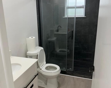 2288 Harbor Boulevard - Photo Thumbnail 13