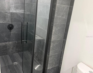 2288 Harbor Boulevard - Photo Thumbnail 11