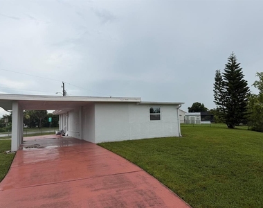 2288 Harbor Boulevard - Photo Thumbnail 2