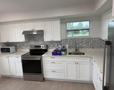 2288 Harbor Boulevard - Photo Thumbnail 23