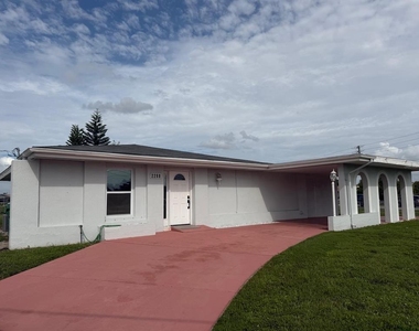 2288 Harbor Boulevard - Photo Thumbnail 28