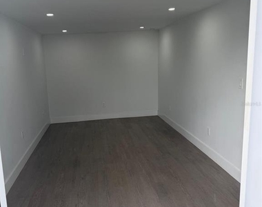 2288 Harbor Boulevard - Photo Thumbnail 14