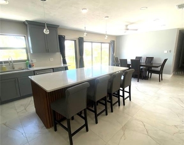 10708 Donbrese Avenue - Photo Thumbnail 8