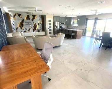 10708 Donbrese Avenue - Photo Thumbnail 6