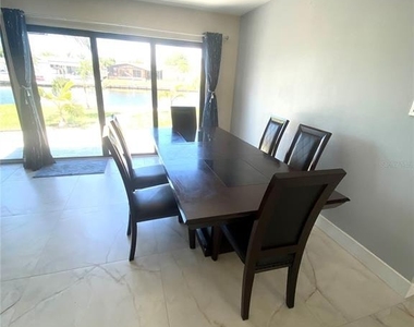 10708 Donbrese Avenue - Photo Thumbnail 9