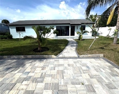 10708 Donbrese Avenue - Photo Thumbnail 43
