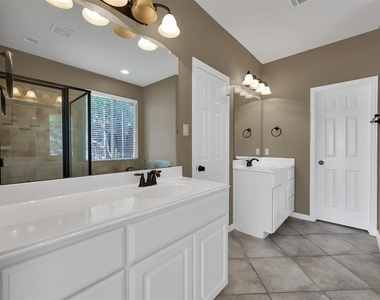 2 Maitland Court - Photo Thumbnail 17
