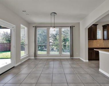 2 Maitland Court - Photo Thumbnail 10