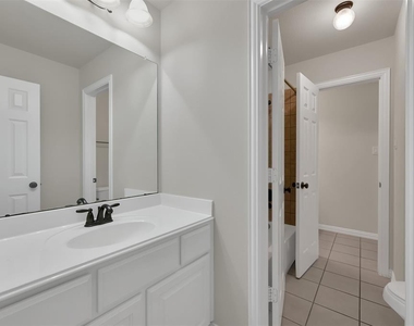 2 Maitland Court - Photo Thumbnail 23