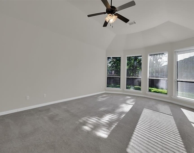 2 Maitland Court - Photo Thumbnail 14
