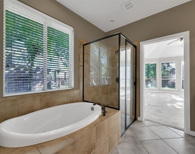 2 Maitland Court - Photo Thumbnail 18