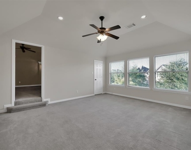 2 Maitland Court - Photo Thumbnail 36