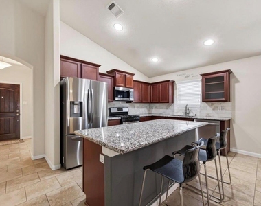 5703 Casa Martin Drive - Photo Thumbnail 6