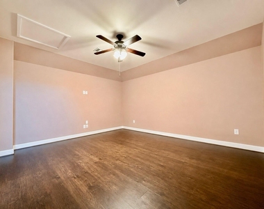 7742 Candlelight Park Lane - Photo Thumbnail 20