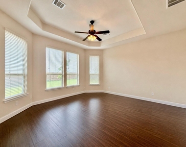 7742 Candlelight Park Lane - Photo Thumbnail 9