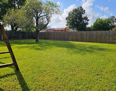 8435 Quail Hills Drive - Photo Thumbnail 5