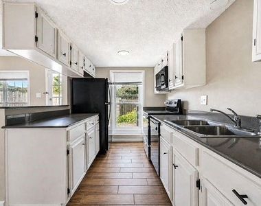 1846 Hollister Street - Photo Thumbnail 6