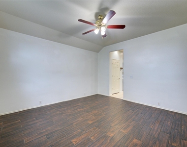 14027 Coveney Drive - Photo Thumbnail 6