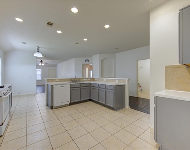 14027 Coveney Drive - Photo Thumbnail 7