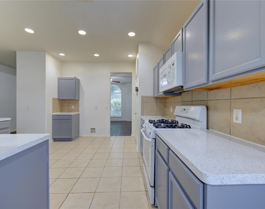 14027 Coveney Drive - Photo Thumbnail 14