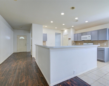 14027 Coveney Drive - Photo Thumbnail 17