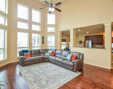 26711 Eagle Park Lane - Photo Thumbnail 9