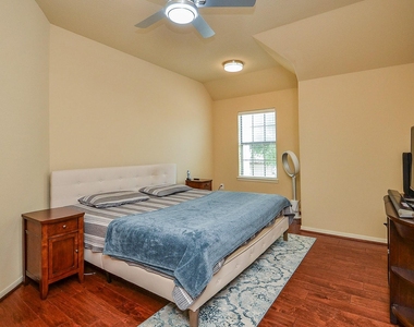 26711 Eagle Park Lane - Photo Thumbnail 32