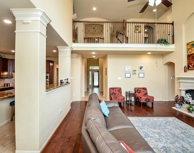 26711 Eagle Park Lane - Photo Thumbnail 12