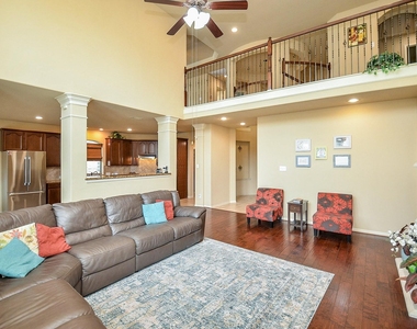 26711 Eagle Park Lane - Photo Thumbnail 10