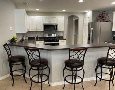 532 Dolcetto Drive - Photo Thumbnail 4