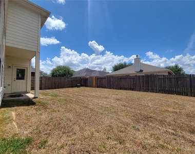 16302 Sitella Court - Photo Thumbnail 10
