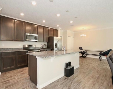 492 Pinecrest Loop - Photo Thumbnail 10